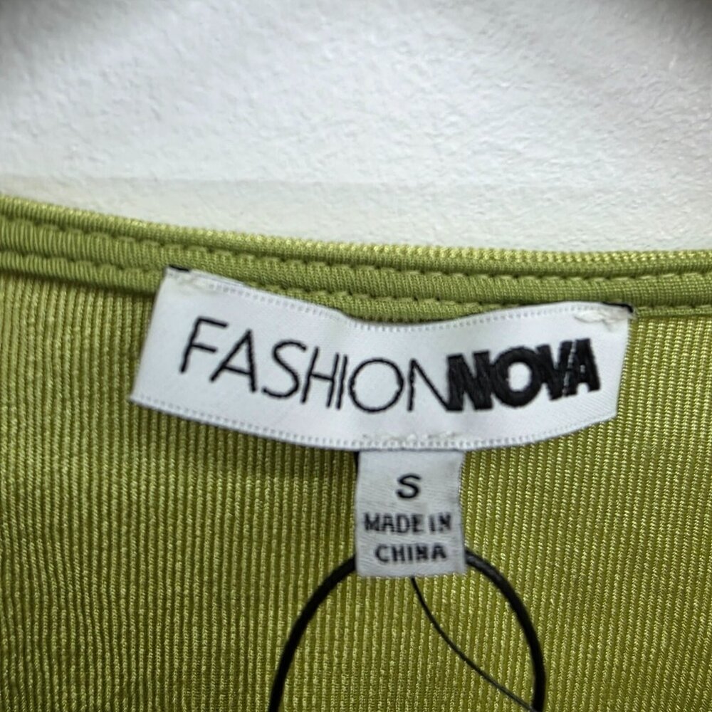 Fashion Nova Green Stretch Deep Plunge Shrug Cropped Bolero Top‎ S Y2K Vibe NWOT - Picture 8 of 13